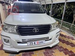 تۆیۆتا لاند کروزەر